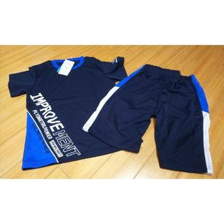 キッズ　スニーカー　150 セットアップ  2着 + 長袖Tシャツ(Tシャツ/カットソー)