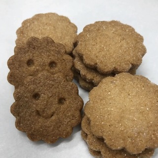ニコちゃんクッキーメープル　全粒粉入クッキー　手作りクッキー　焼きたてクッキー(菓子/デザート)