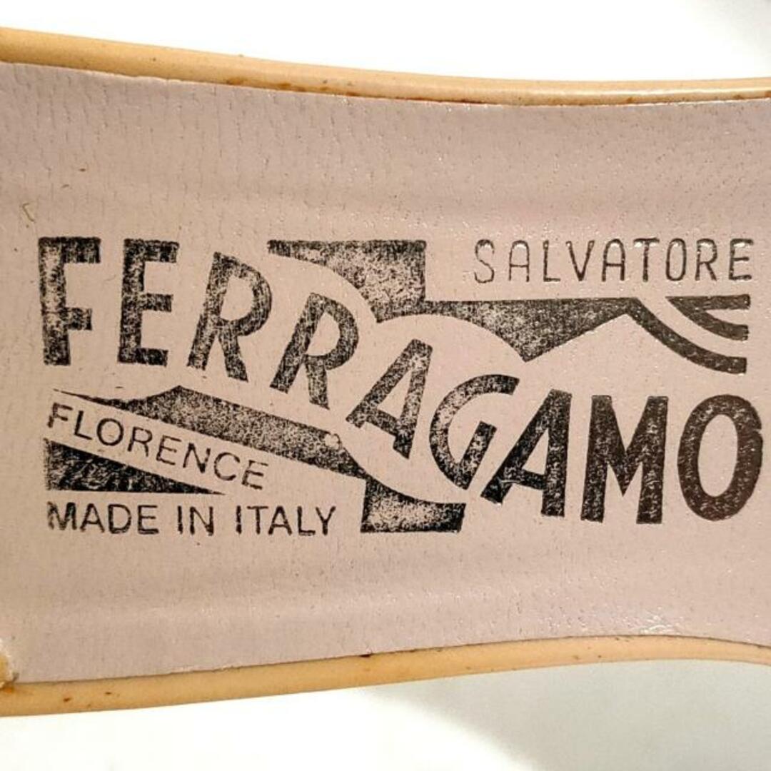 Salvatore Ferragamo(サルヴァトーレフェラガモ)のサルバトーレフェラガモ ミュール 6 1/2 C レディースの靴/シューズ(ミュール)の商品写真