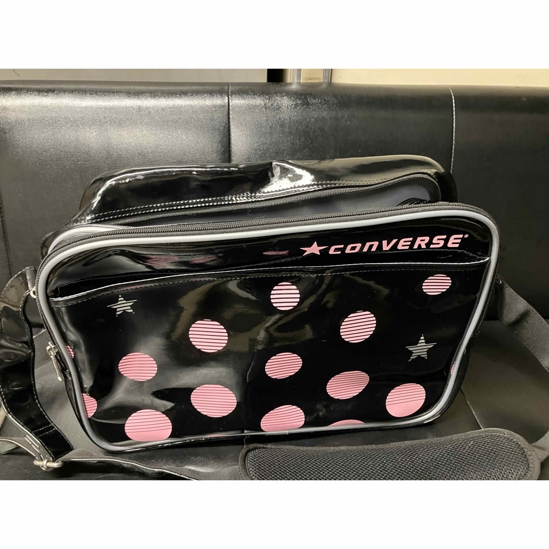 CONVERSE(コンバース)のコンバース　CONVERS ショルダーバッグ エナメルバッグ レディースのバッグ(ショルダーバッグ)の商品写真