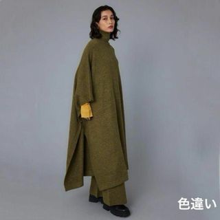 ヘリンドットサイ(HeRIN.CYE)のヘリンドットサイ モヘヤ混　スクエア型　ニットポンチョ ロング丈　山吹色(ポンチョ)