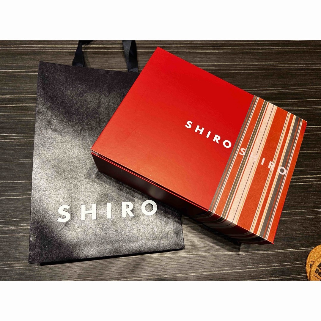 shiro(シロ)の【SHIRO】ギフトボックス＆ショッパー シロ インテリア/住まい/日用品のオフィス用品(ラッピング/包装)の商品写真