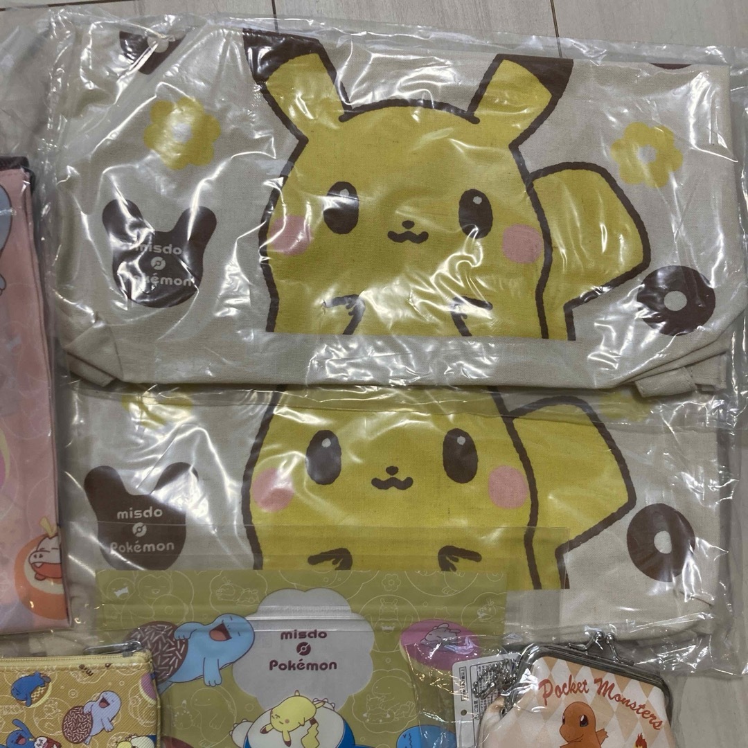 ミスド　ポケモン　ポケモンカード　バッグ　ファイル　財布　ポーチ　ボックス エンタメ/ホビーのおもちゃ/ぬいぐるみ(キャラクターグッズ)の商品写真