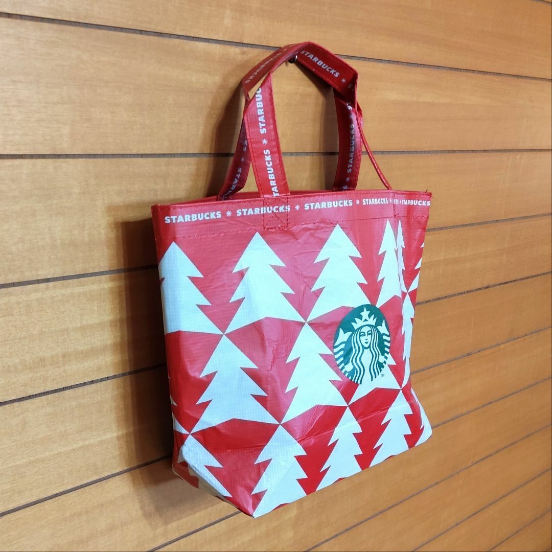 Starbucks(スターバックス)のスターバックス ★ 2022 ホリデー ショッパー エコバッグ レッド★韓国 レディースのバッグ(エコバッグ)の商品写真