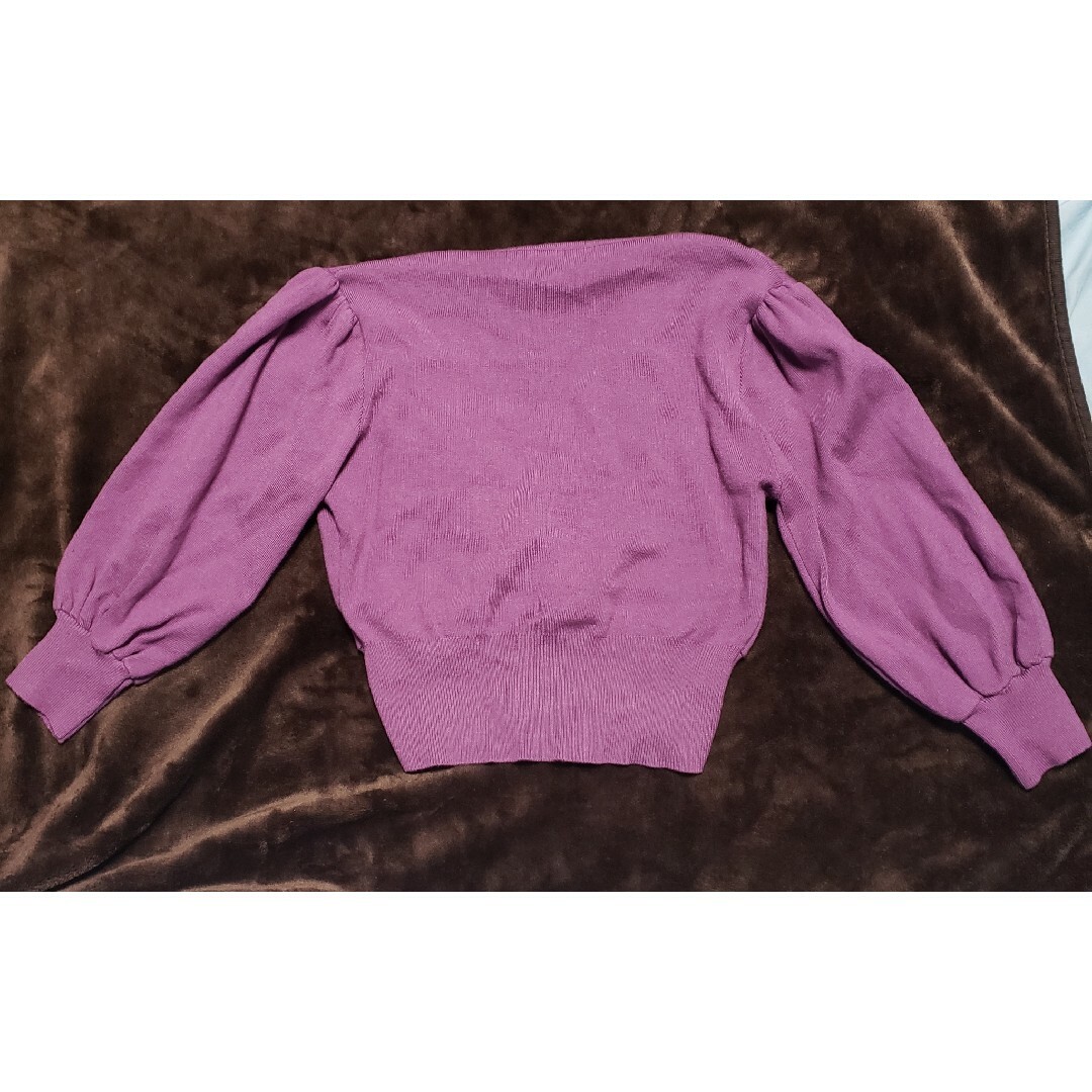 GRL(グレイル)のボリュームスリーブカシュクールニットトップス 紫　グレイル　GRL レディースのトップス(ニット/セーター)の商品写真