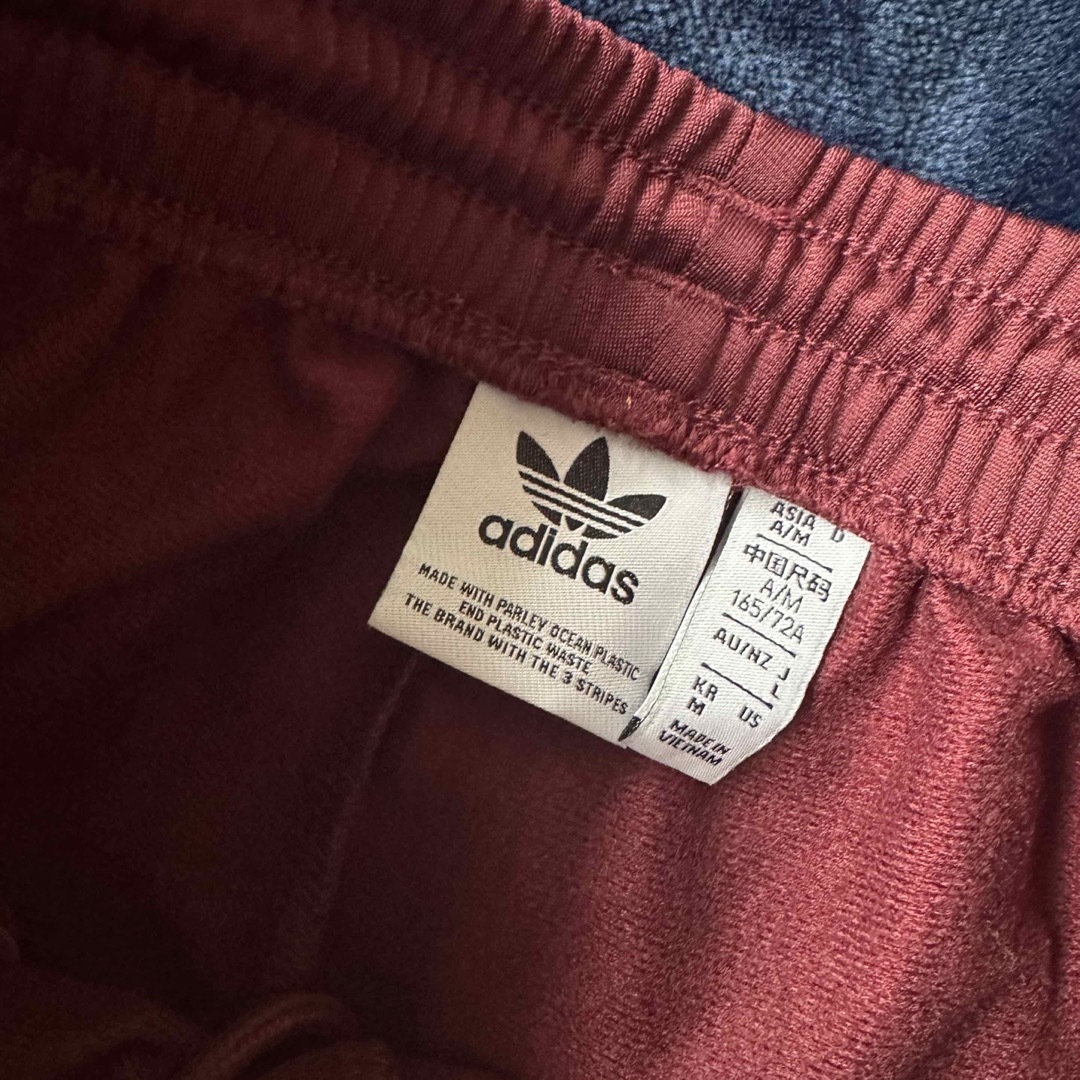 adidas(アディダス)のadidas トラックパンツ M メンズのトップス(ジャージ)の商品写真