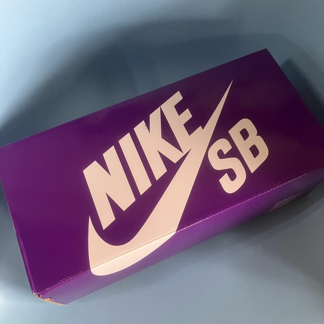 NIKE(ナイキ)の24.5cm◆NIKE SB DUNK LOW COURT PURPLE ナイキ メンズの靴/シューズ(スニーカー)の商品写真