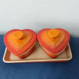 ルクルーゼ(LE CREUSET)のル・クルーゼ　ハート　ココット皿とパウパトフィギュア(食器)