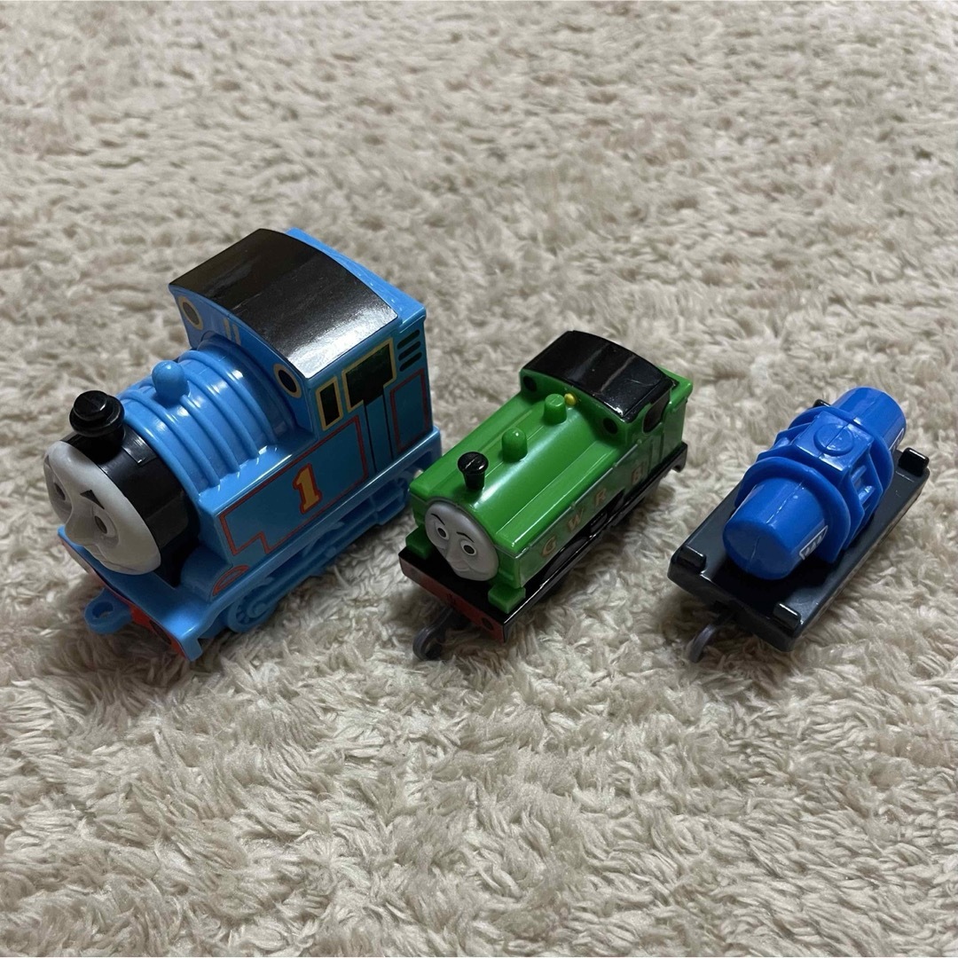 THOMAS(トーマス)のTHOMAS きかんしゃトーマス ダック 電車 ミニカー タカラトミー キッズ/ベビー/マタニティのおもちゃ(電車のおもちゃ/車)の商品写真