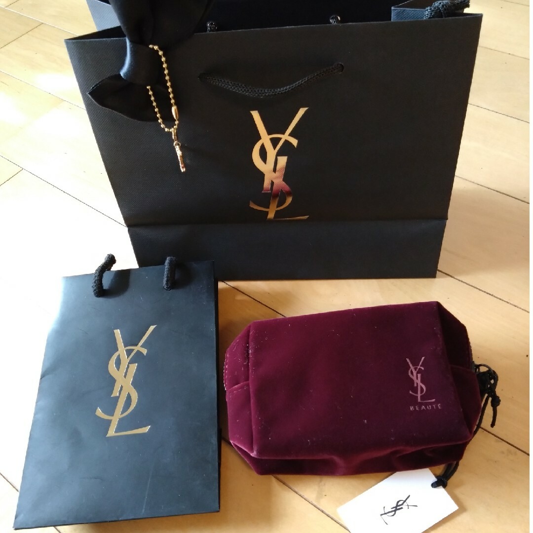 Yves Saint Laurent(イヴサンローラン)のサンローラン　ポーチ レディースのファッション小物(ポーチ)の商品写真