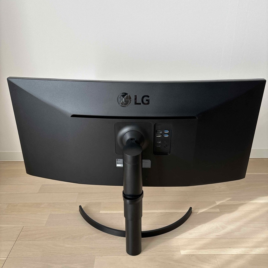 LG Electronics(エルジーエレクトロニクス)の[専用]LG モニター ディスプレイ 35WN75C-B スマホ/家電/カメラのPC/タブレット(ディスプレイ)の商品写真