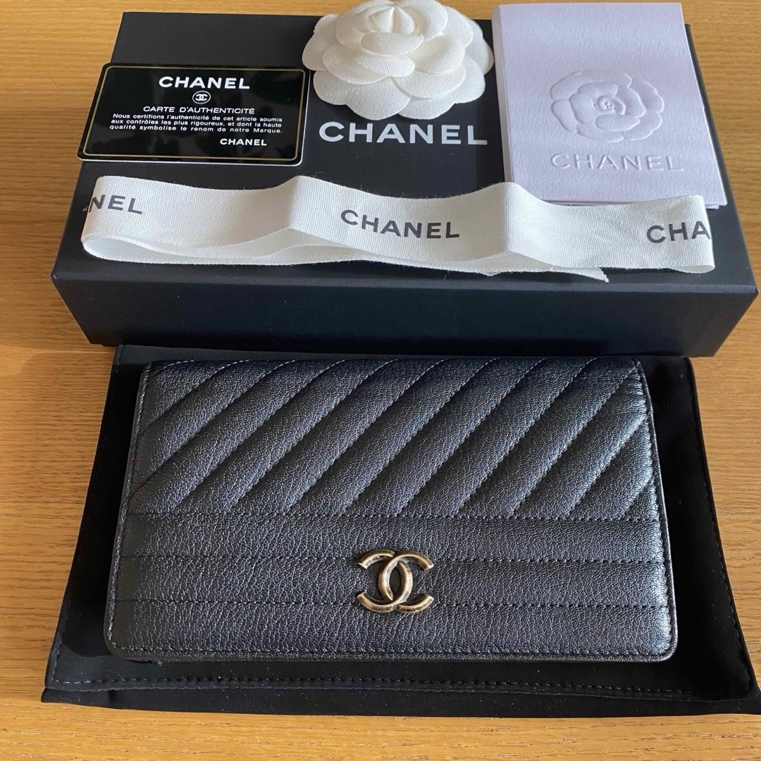 CHANEL(シャネル)の正規品　シャネル　長財布　美品　黒 レディースのファッション小物(財布)の商品写真