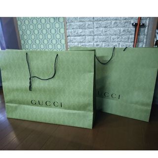 GUCCI グッチ　大型　紙袋　2枚セット　美品(ショップ袋)