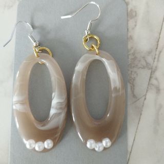 ハンドメイド　ピアス(ピアス)