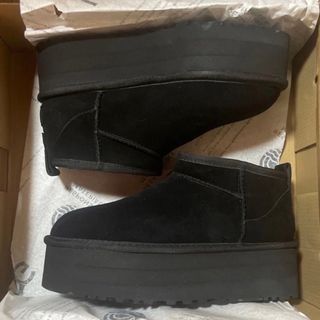 UGG クラシックミニブーツ2 ブラック サイズ2323cm色