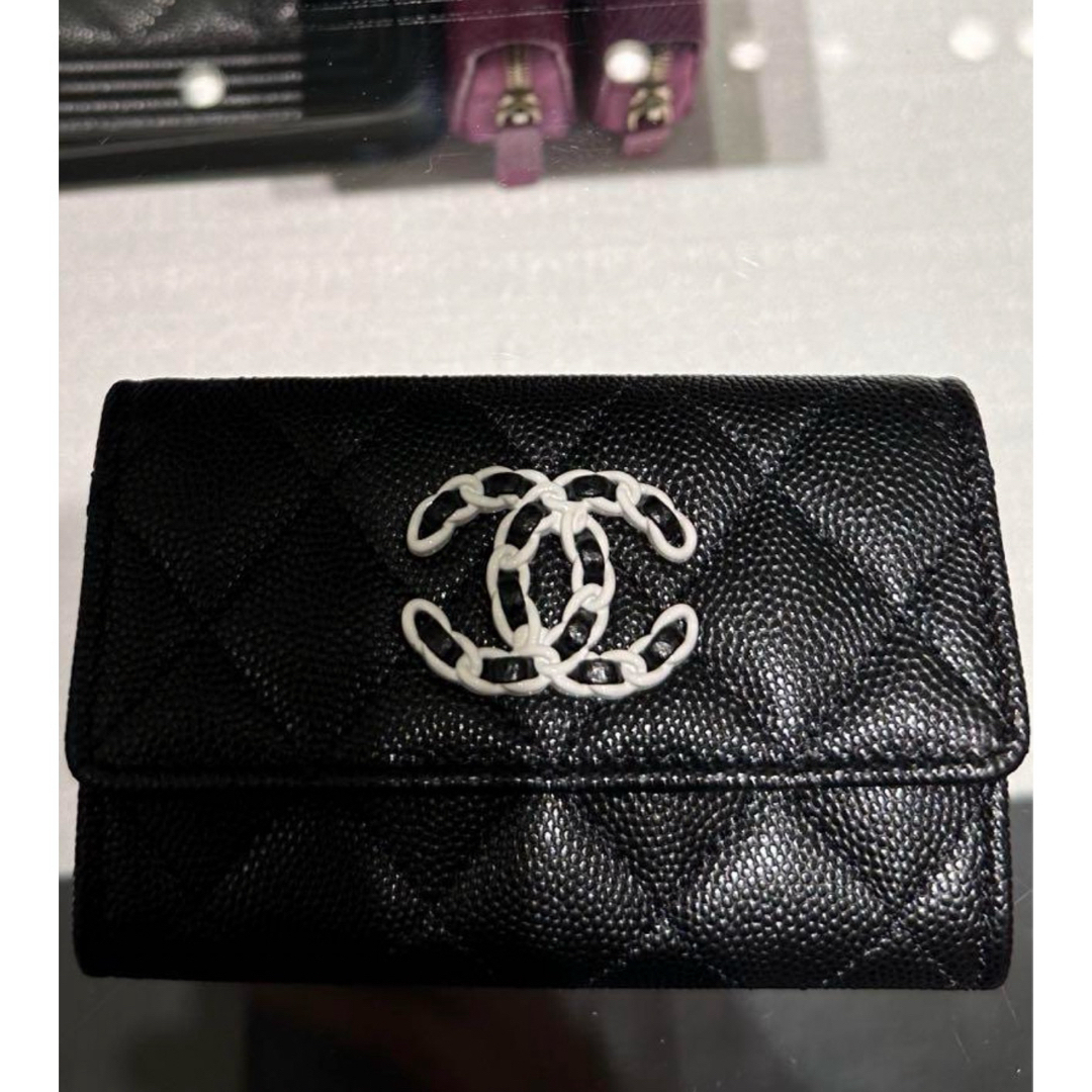 CHANEL(シャネル)の【日本未発売‼️未開封‼️新品‼️】CHANEL カードケース レディースのファッション小物(財布)の商品写真