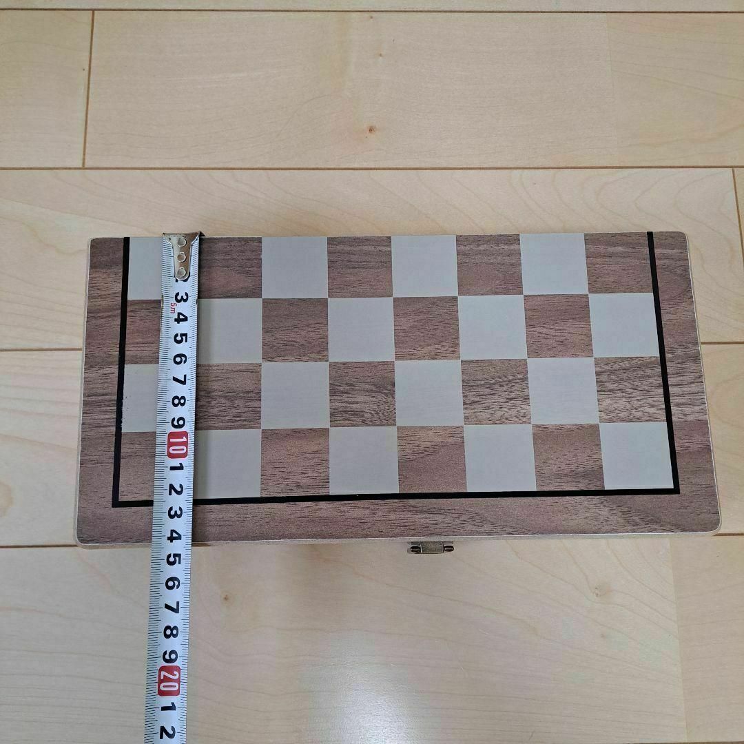 折り畳み チェスセット マグネット式 木製 アンティーク コンパクト 天然木 エンタメ/ホビーのテーブルゲーム/ホビー(オセロ/チェス)の商品写真
