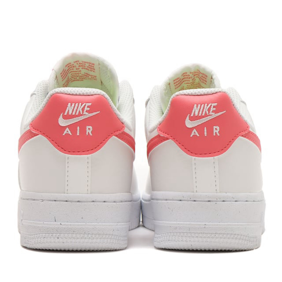 NIKE(ナイキ)の23.5【新品】ナイキ WMNS AIR FORCE 1 07 NEXT ピンク レディースの靴/シューズ(スニーカー)の商品写真