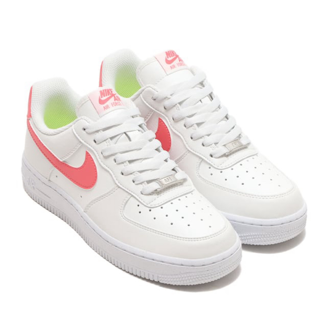 NIKE(ナイキ)の23.5【新品】ナイキ WMNS AIR FORCE 1 07 NEXT ピンク レディースの靴/シューズ(スニーカー)の商品写真