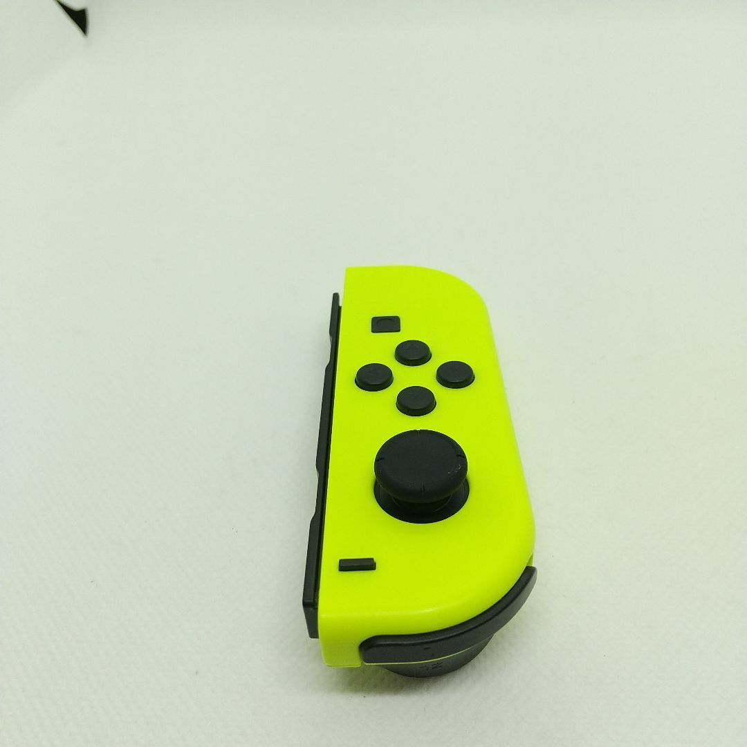 Nintendo Switch(ニンテンドースイッチ)の【希少】①Switch ジョイコン　ネオンイエロー左のみ(L)【任天堂純正品】黄 エンタメ/ホビーのゲームソフト/ゲーム機本体(家庭用ゲーム機本体)の商品写真