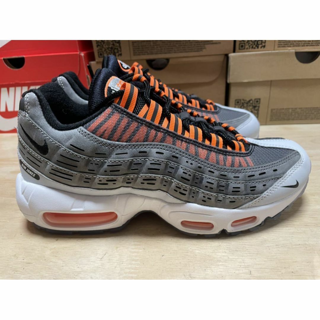 NIKE(ナイキ)のナイキ x キム ジョーンズ エア マックス 95 23.5㎝ 新品 ブラック レディースの靴/シューズ(スニーカー)の商品写真