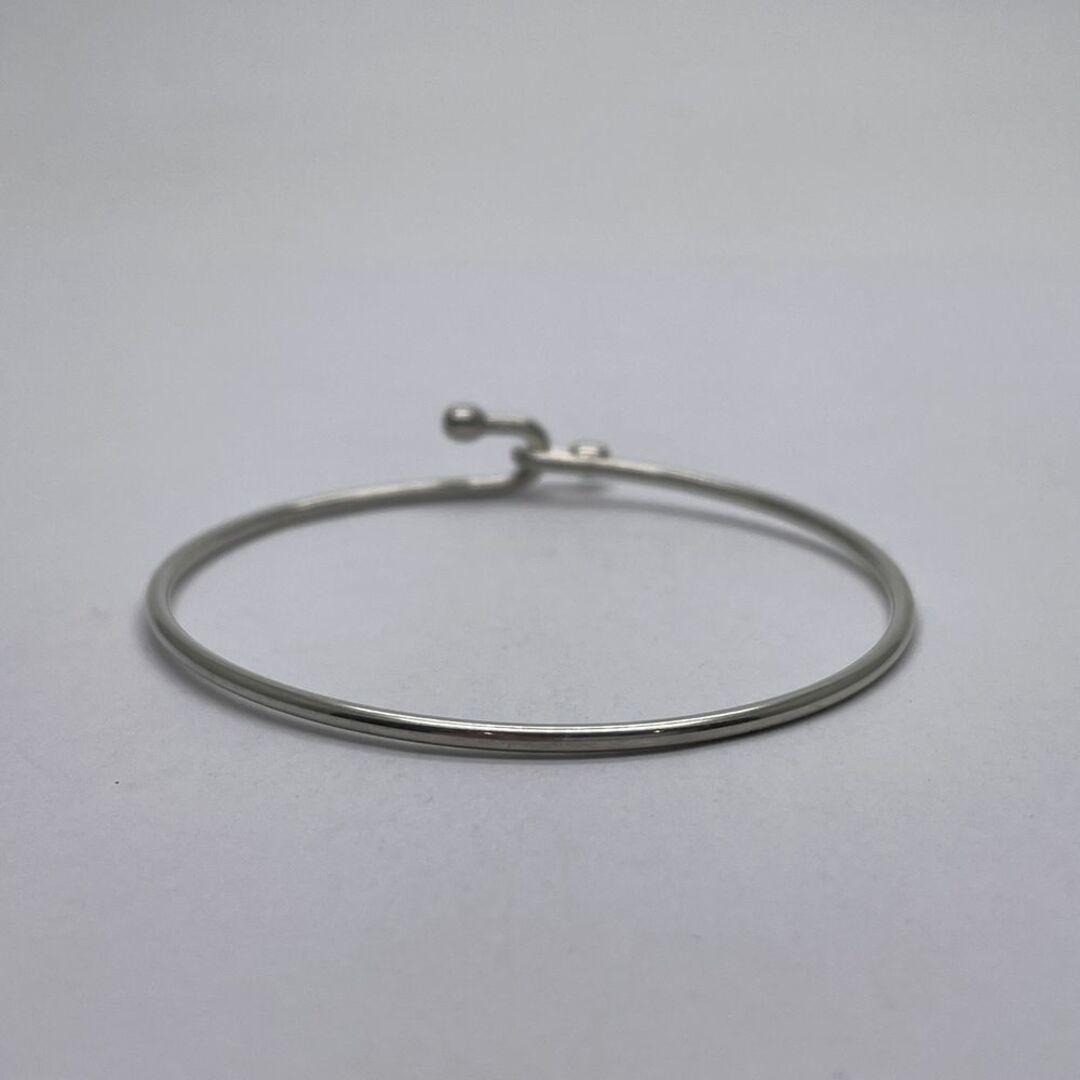 Tiffany & Co. - TIFFANY&Co. ダブルフック ワイヤー バングル SV925の Tiffany & Co. - TIFFANY&Co. ダブルフック ワイヤー バングル SV925の