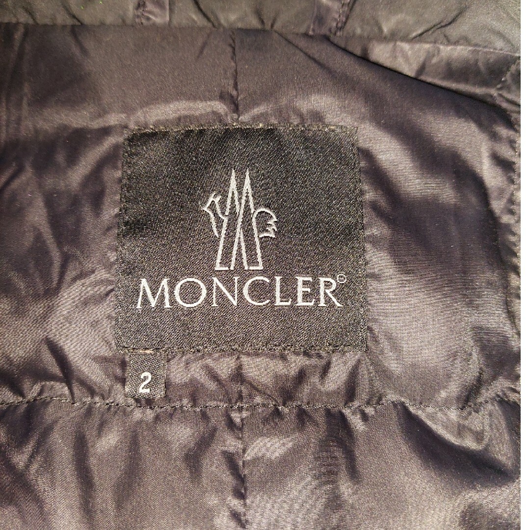 MONCLER(モンクレール)のモンクレール ダウンジャケット アウター 黒タグ レディースのジャケット/アウター(ダウンジャケット)の商品写真