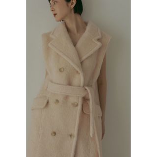 ドゥロワー(Drawer)のthink fur シンクファー long w vest 2024AW シャギー(ロングコート)