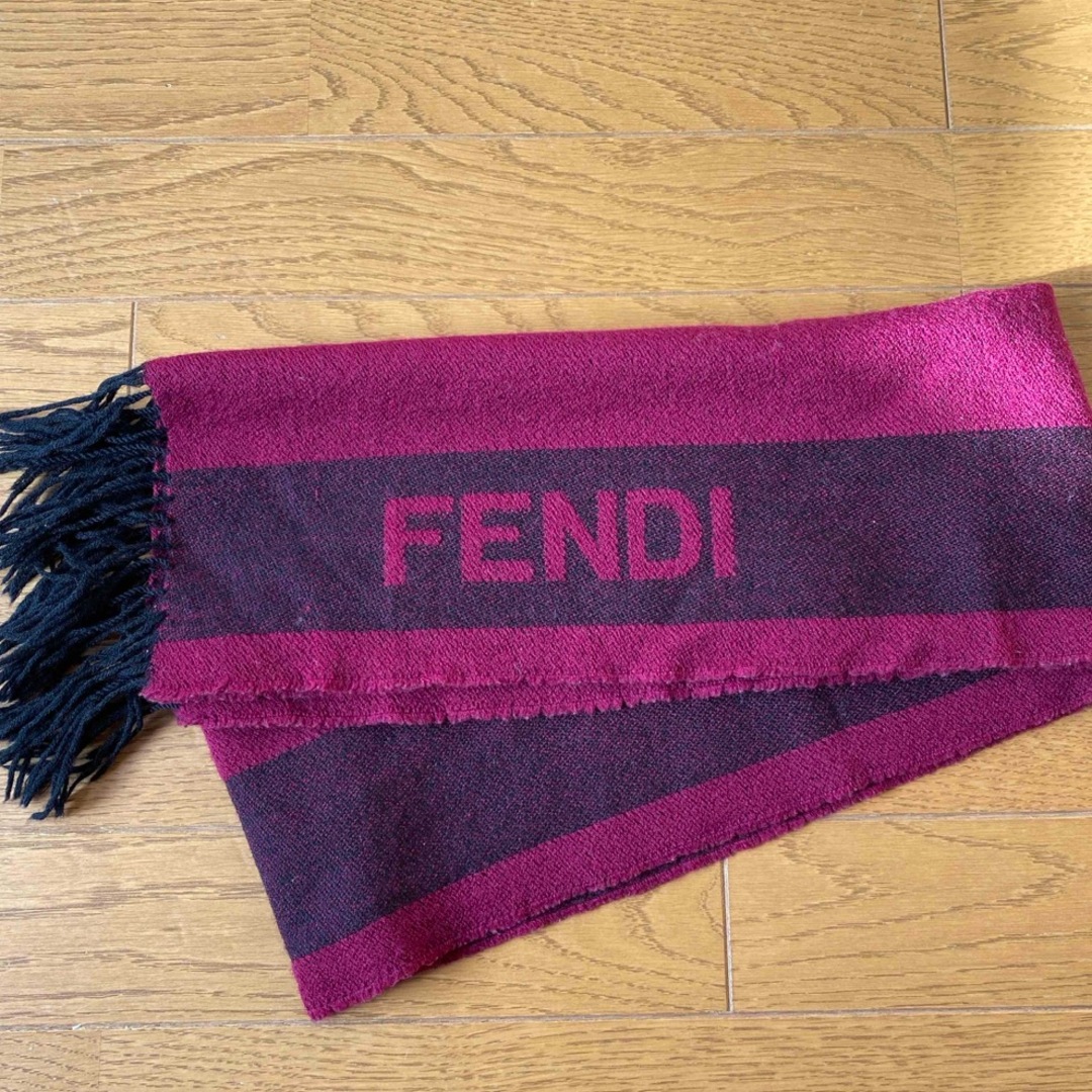 FENDI(フェンディ)のFENDI マフラー　ワインレッド　used vintage  レディースのファッション小物(マフラー/ショール)の商品写真