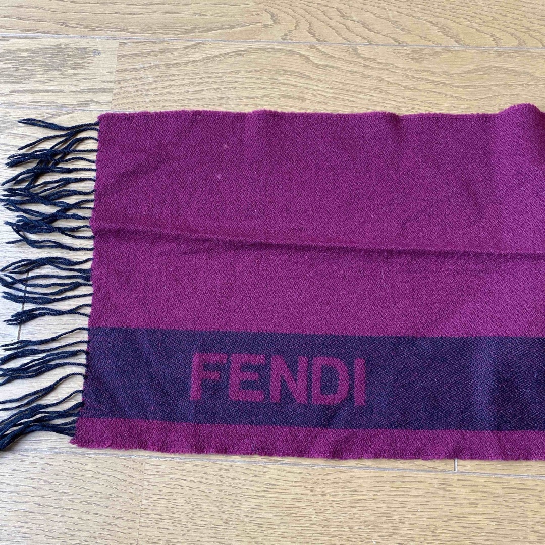 FENDI(フェンディ)のFENDI マフラー　ワインレッド　used vintage  レディースのファッション小物(マフラー/ショール)の商品写真