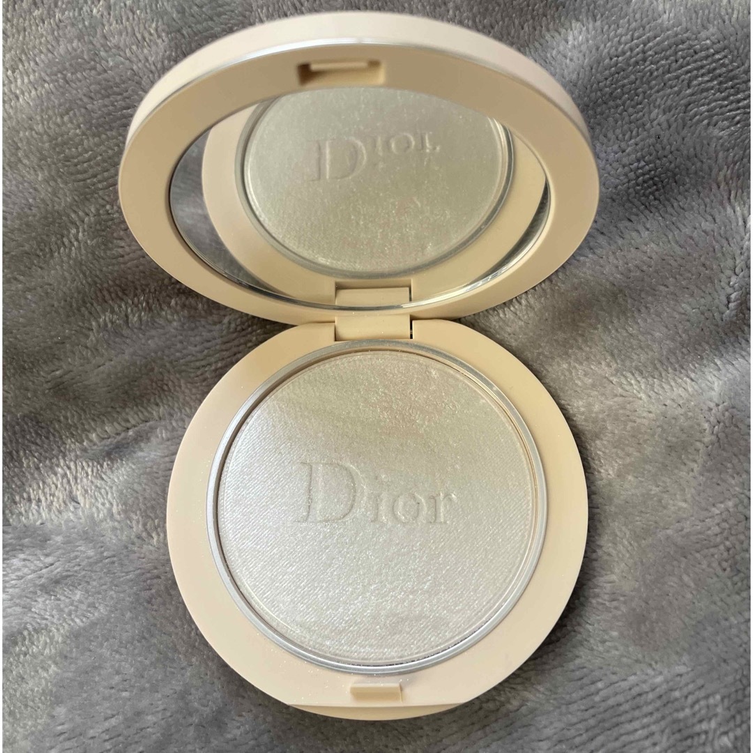 Dior(ディオール)のディオールスキン　フォーエヴァー　クチュール　ルミナイザー コスメ/美容のベースメイク/化粧品(フェイスカラー)の商品写真