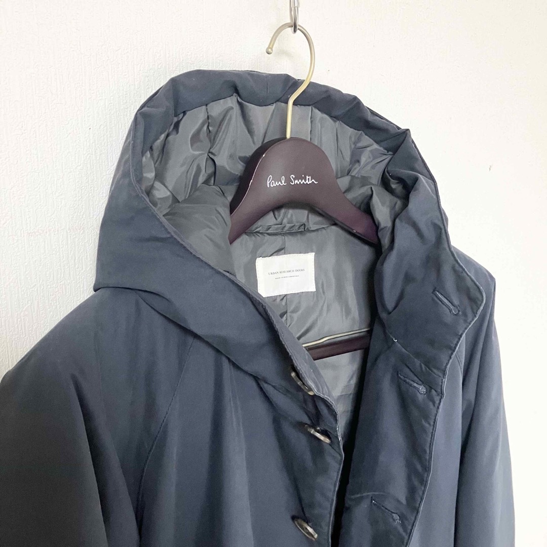 URBAN RESEARCH DOORS(アーバンリサーチドアーズ)のアーバンリサーチドアーズ PADDED HOOD COAT 紺 40 メンズのジャケット/アウター(ダウンジャケット)の商品写真