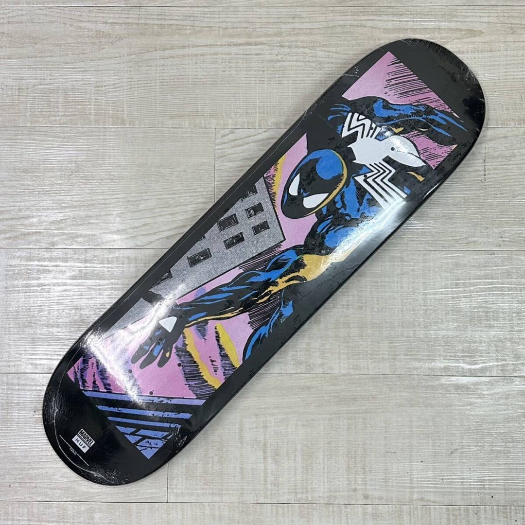 HUF(ハフ)の未使用 HUF MARVEL SPIDER MAN SKATEDECK 8.25 スポーツ/アウトドアのスポーツ/アウトドア その他(スケートボード)の商品写真