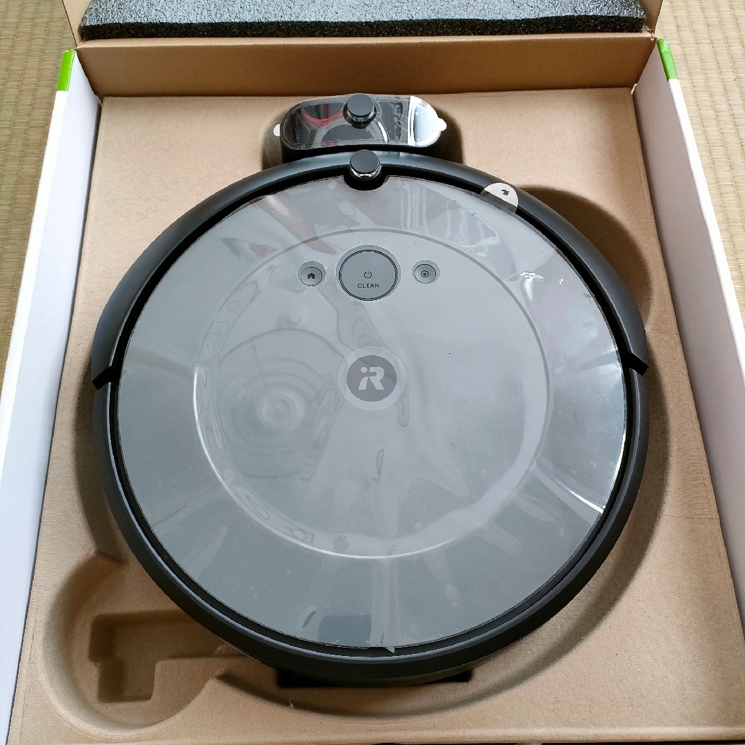 iRobot(アイロボット)のIROBOT ルンバ i2 GRAY スマホ/家電/カメラの生活家電(掃除機)の商品写真