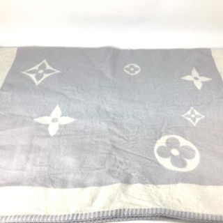 ルイヴィトン(LOUIS VUITTON)のルイヴィトン LOUIS VUITTON プレッド GI0704 ベビー  BABY　赤ちゃん 毛布 インテリア プレード ブランケット ウール/カシミヤ パープル 美品(その他)