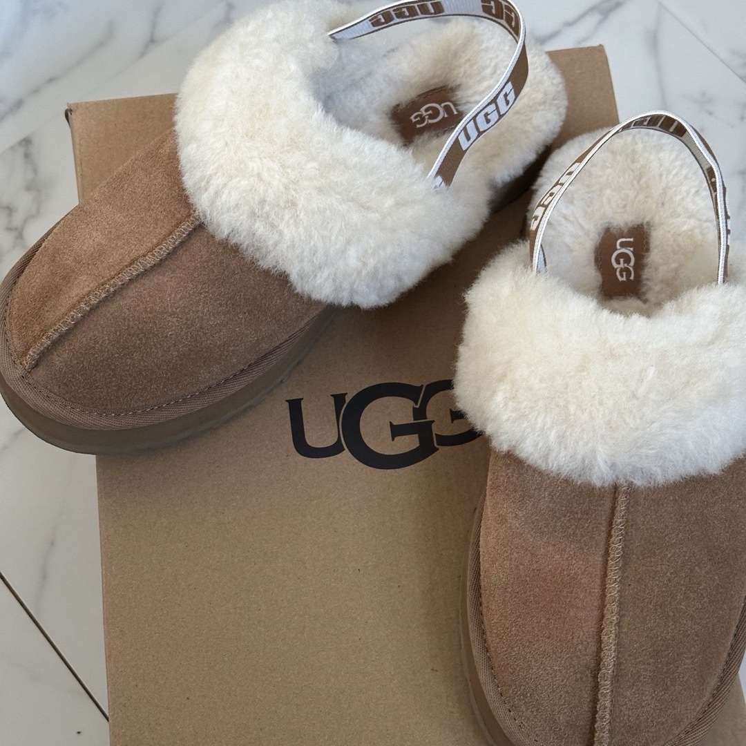 ファンケットugg ファンケット　22.5 kids