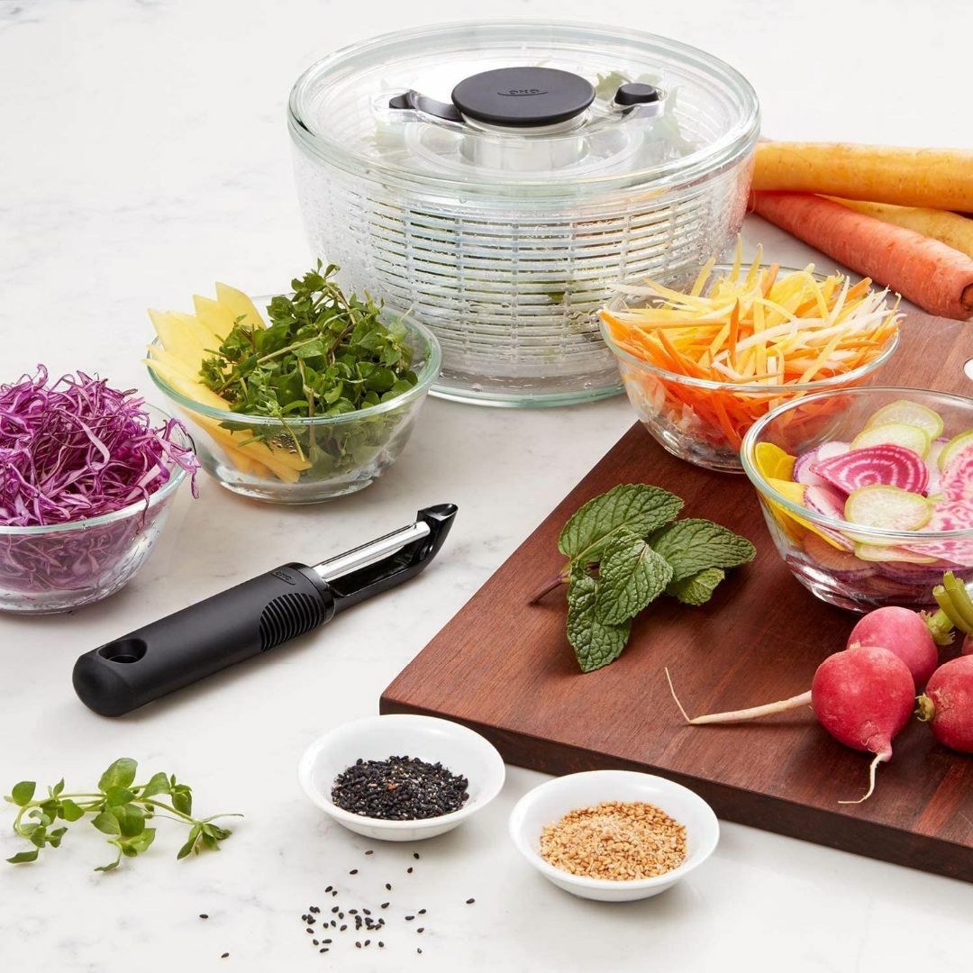OXO サラダスピナー 野菜水切り器 小 丸型 - 調理器具