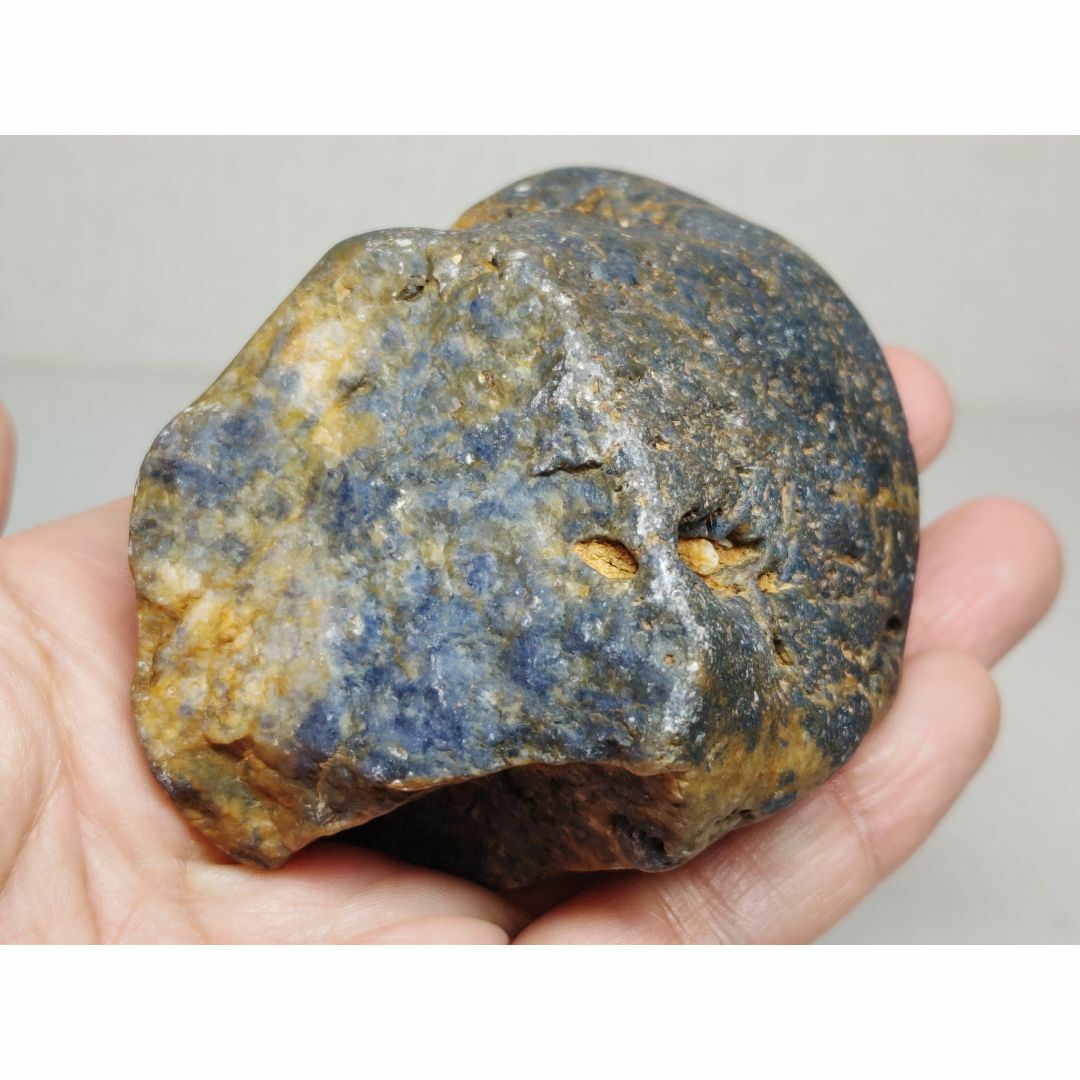コレクションサファイア 467g コランダム 鉱物 原石 自然石 鑑賞石 誕生石 水石 翡翠