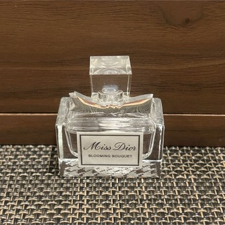 ディオール(Dior)のミスディオール　ブルーミングブーケ　5ml ミニ香水(サンプル/トライアルキット)