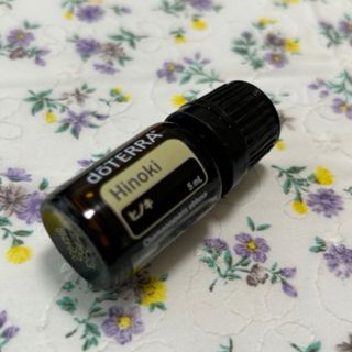 ドテラ(doTERRA)の⚪︎新品⚪︎doTERRA ヒノキ　5ml  (エッセンシャルオイル（精油）)