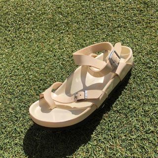 ビルケンシュトック(BIRKENSTOCK)の美品37 BIRKENSTOCK YARA ビルケンシュトック ヤラ HW636(サンダル)