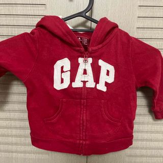 ベビーギャップ(babyGAP)の【背面ほつれあり】Baby GAP 70サイズ赤長袖パーカー(カーディガン/ボレロ)