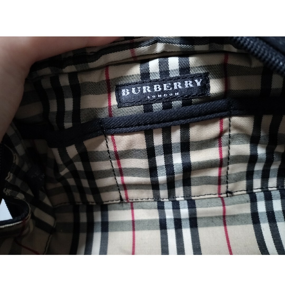 BURBERRY(バーバリー)のBURBERRY London　バーバリーロンドン　ミニハンドバッグ　ポーチ　黒 レディースのファッション小物(ポーチ)の商品写真