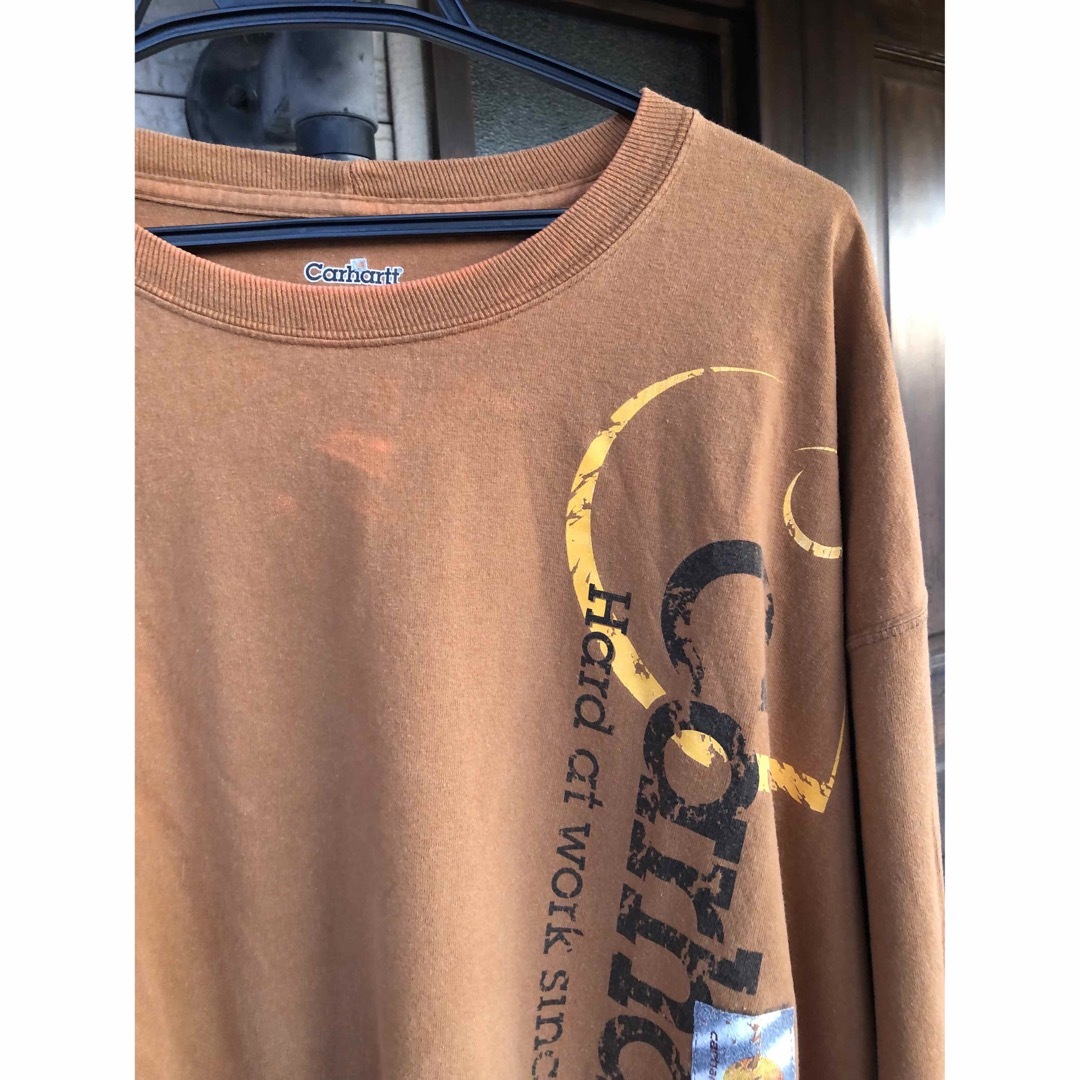 carhartt(カーハート)のCarhartt ロンT ブラウンオレンジ XL メンズのトップス(Tシャツ/カットソー(七分/長袖))の商品写真