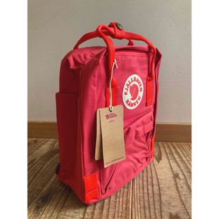 フェールラーベンカンケン(FJALLRAVEN KANKEN)の【新品】フェールラーベン KANKEN Mini 7L / red(リュック/バックパック)