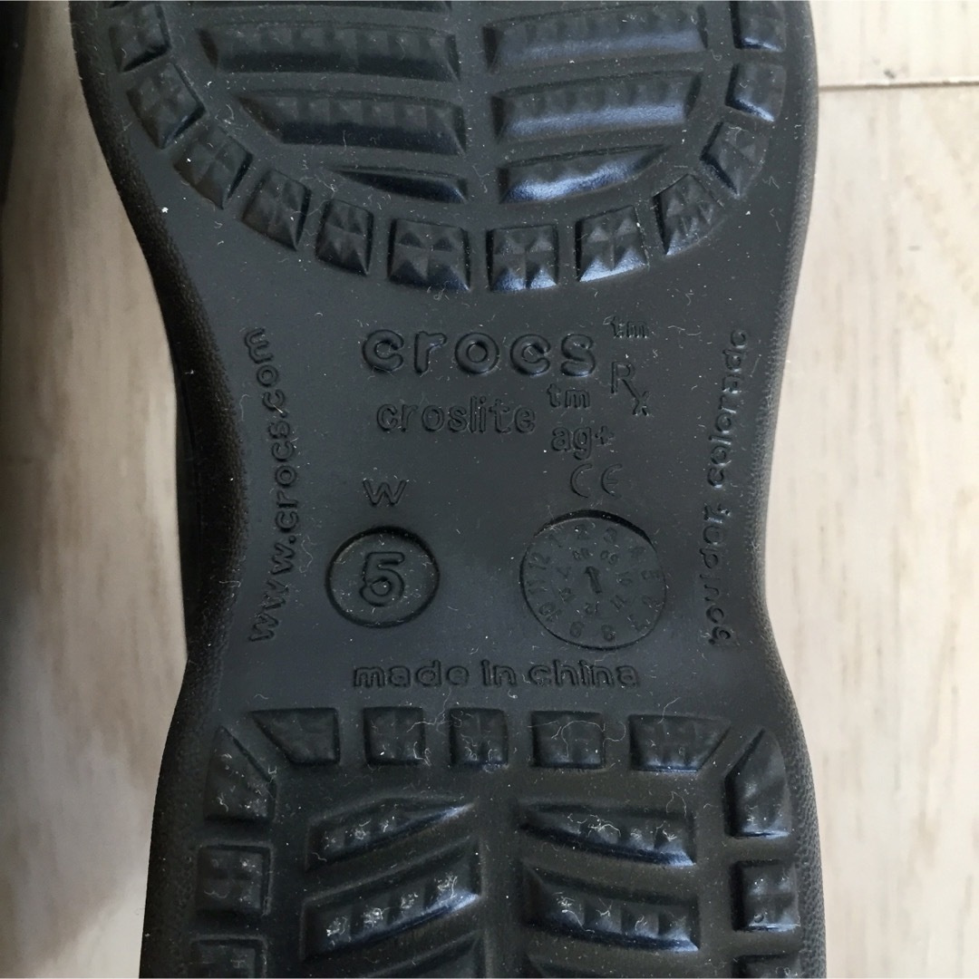 crocs(クロックス)のcrocs クロックス シューズ W5 ブラック レディースの靴/シューズ(バレエシューズ)の商品写真