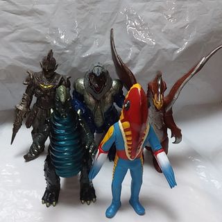 バンダイ(BANDAI)の5体　ウルトラマン　ウルトラ怪獣(特撮)