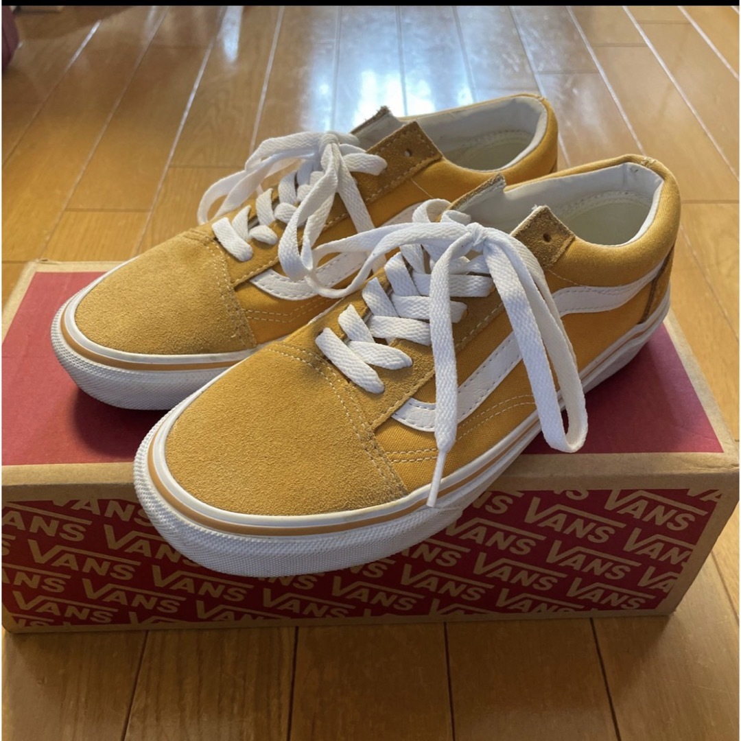 VANS(ヴァンズ)の【VANS】美品　スニーカー 23.5  レディースの靴/シューズ(スニーカー)の商品写真