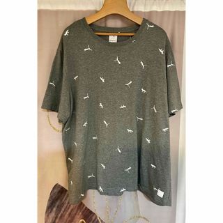 メゾンキツネ(MAISON KITSUNE')のメゾンキツネ＆プーマ 限定コラボ ロゴ Tシャツ グレー(Tシャツ/カットソー(半袖/袖なし))