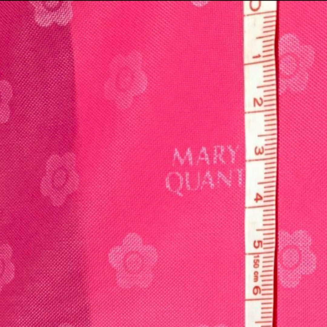 MARY QUANT(マリークワント)の★新品★マリークワント「MARYQUANT」布地★濃いめの青★デイジー柄とロゴ③ ハンドメイドの素材/材料(生地/糸)の商品写真